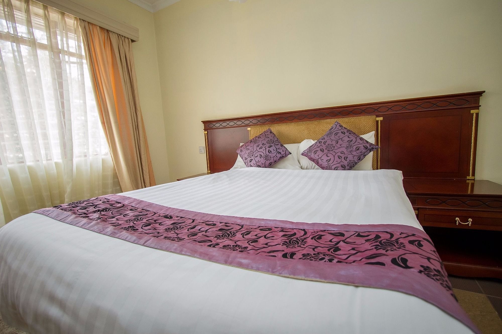 Olive Gardens Hotel 2*