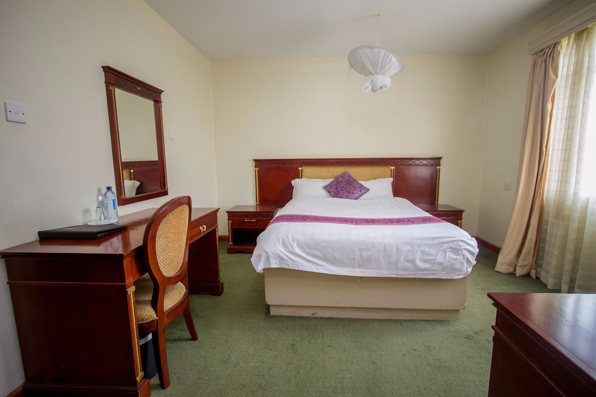 Olive Gardens Hotel