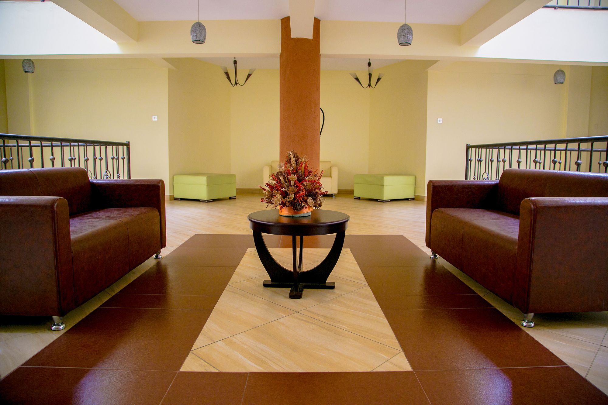 Aparthotel Batians