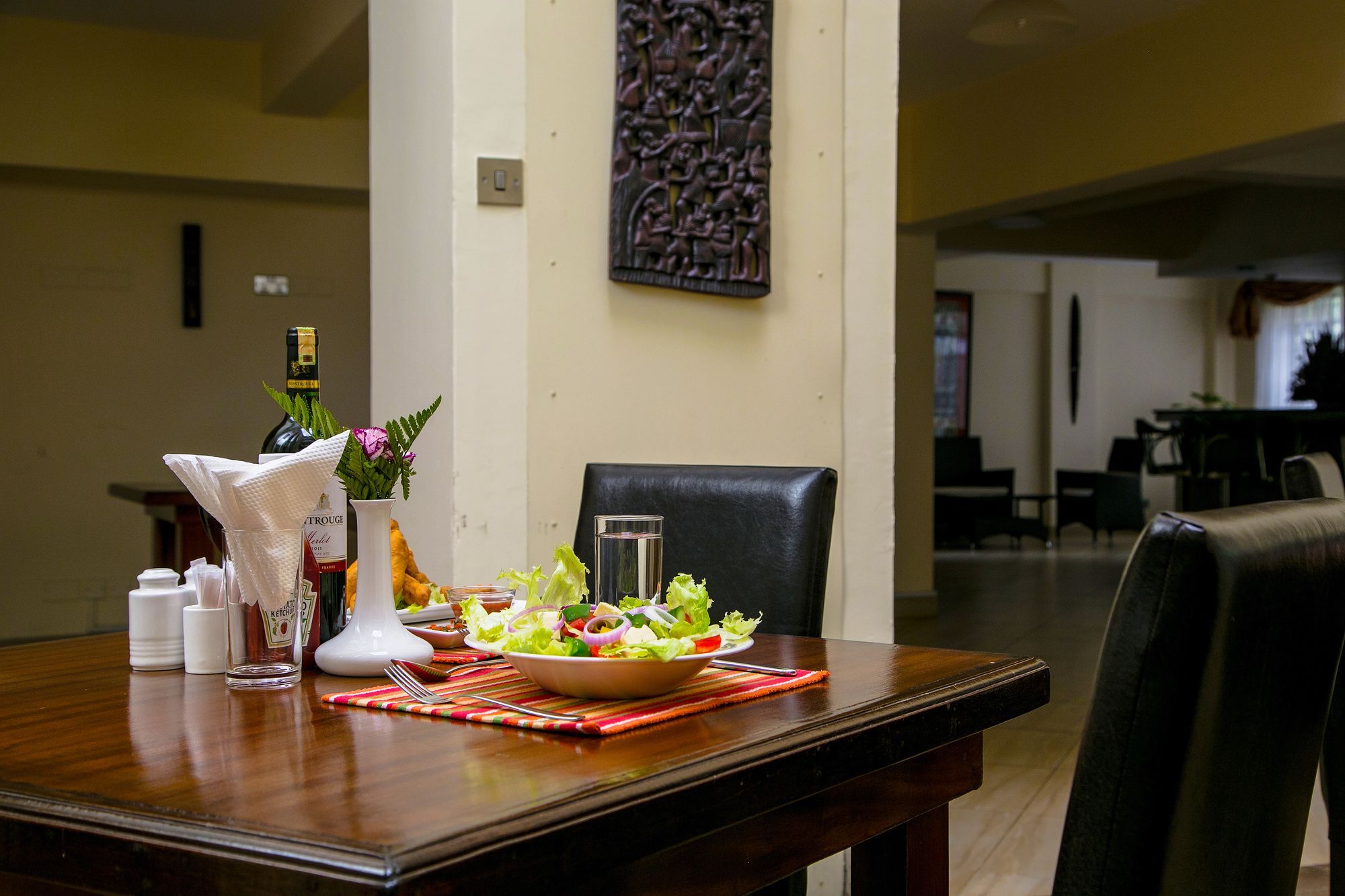 Batians Aparthotel 3*