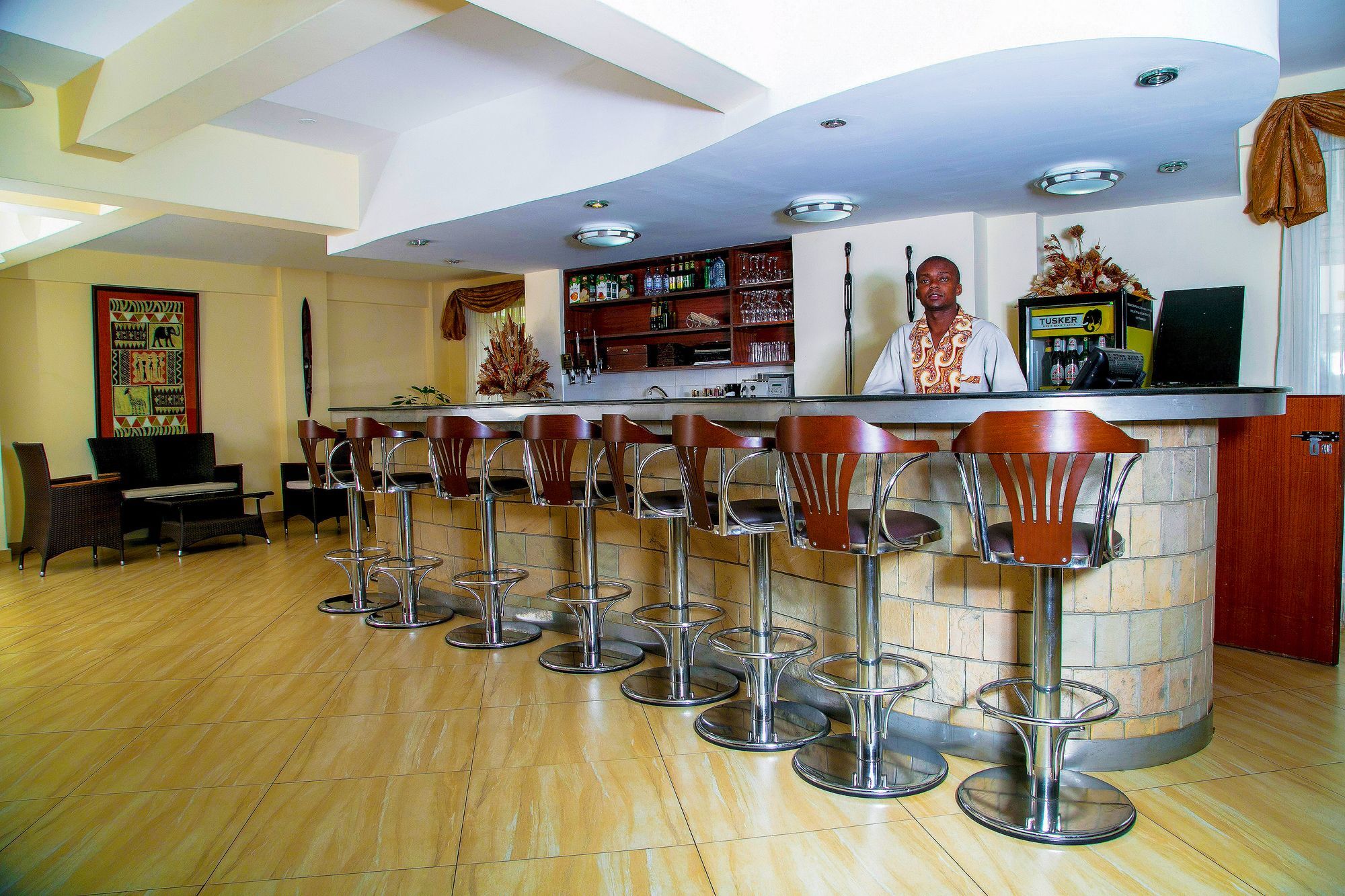 Batians Aparthotel 3*