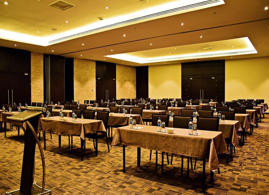 Hotel Doubletree By Hilton Nairobi