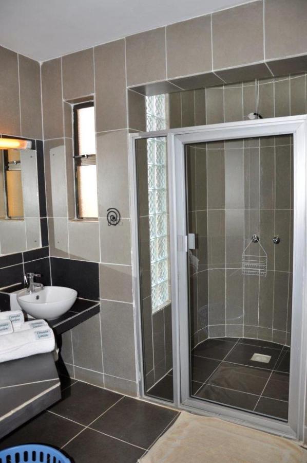 Cerenata Gardens & Suites