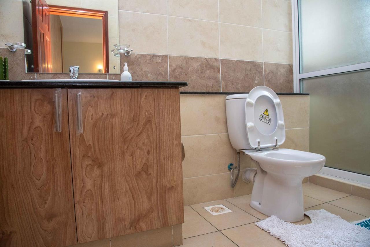 Sherry Homes- 1 Bdrm Pentpad Westlands *