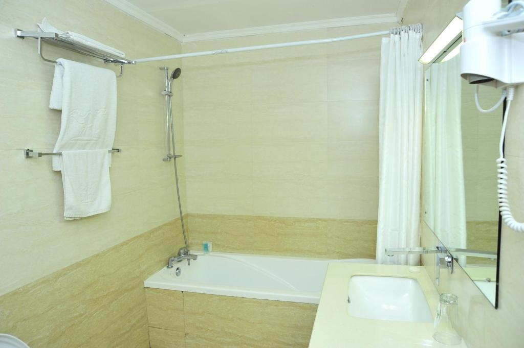 Hotel Nomad Palace 3*
