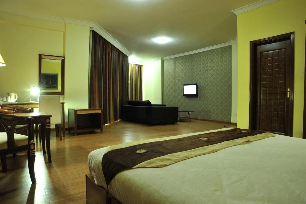 Hotel Nomad Palace 3*