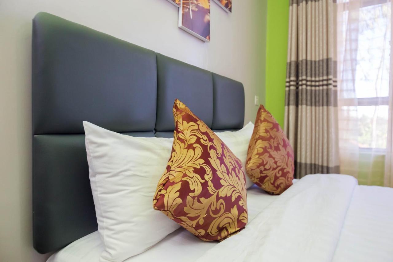 Maple Hotel