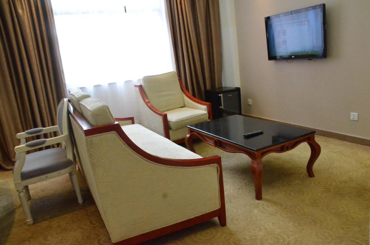 Hotel Soluxe Club International 3*