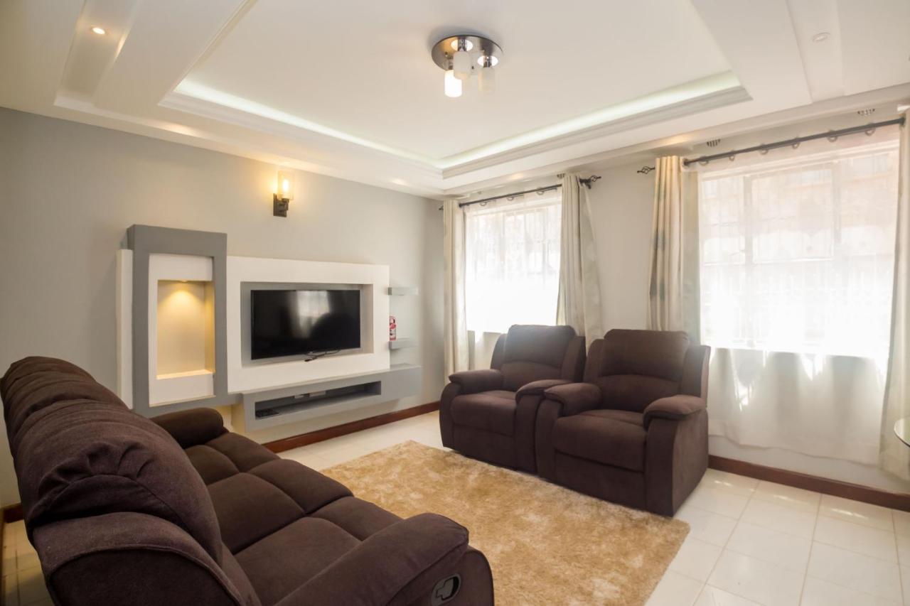 Esterina Nairobi