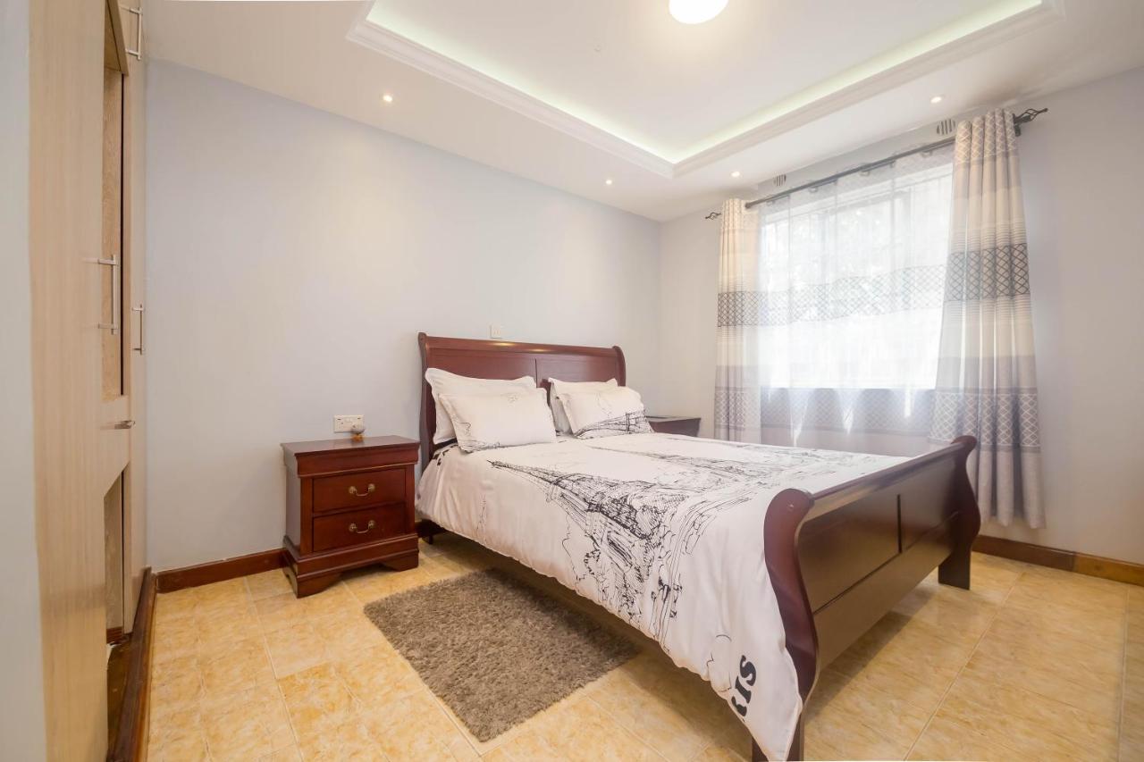Esterina Nairobi