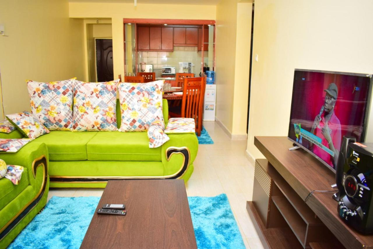Great House Near Jkia Homestay *