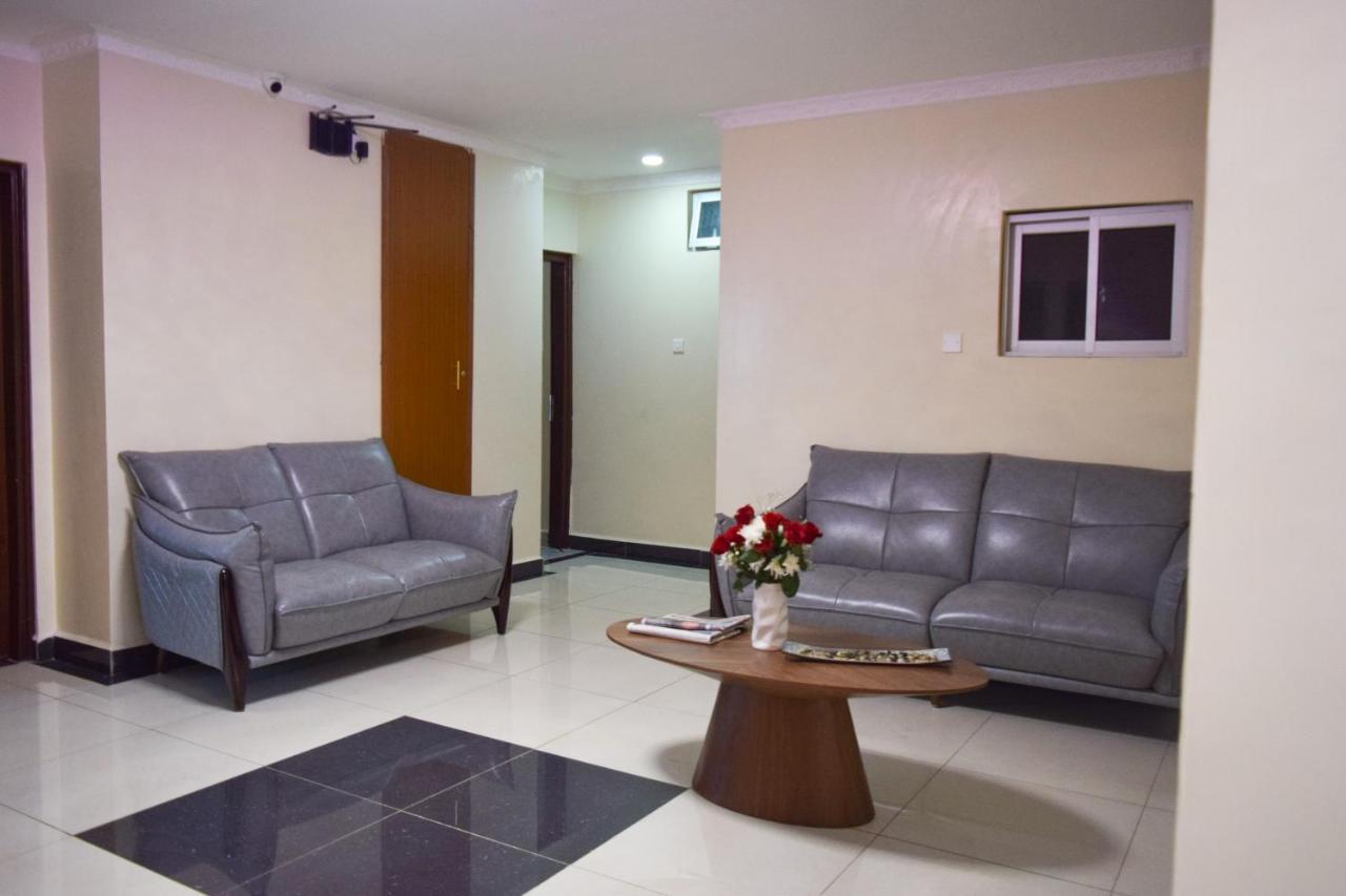 Hotel Salehe Safaris