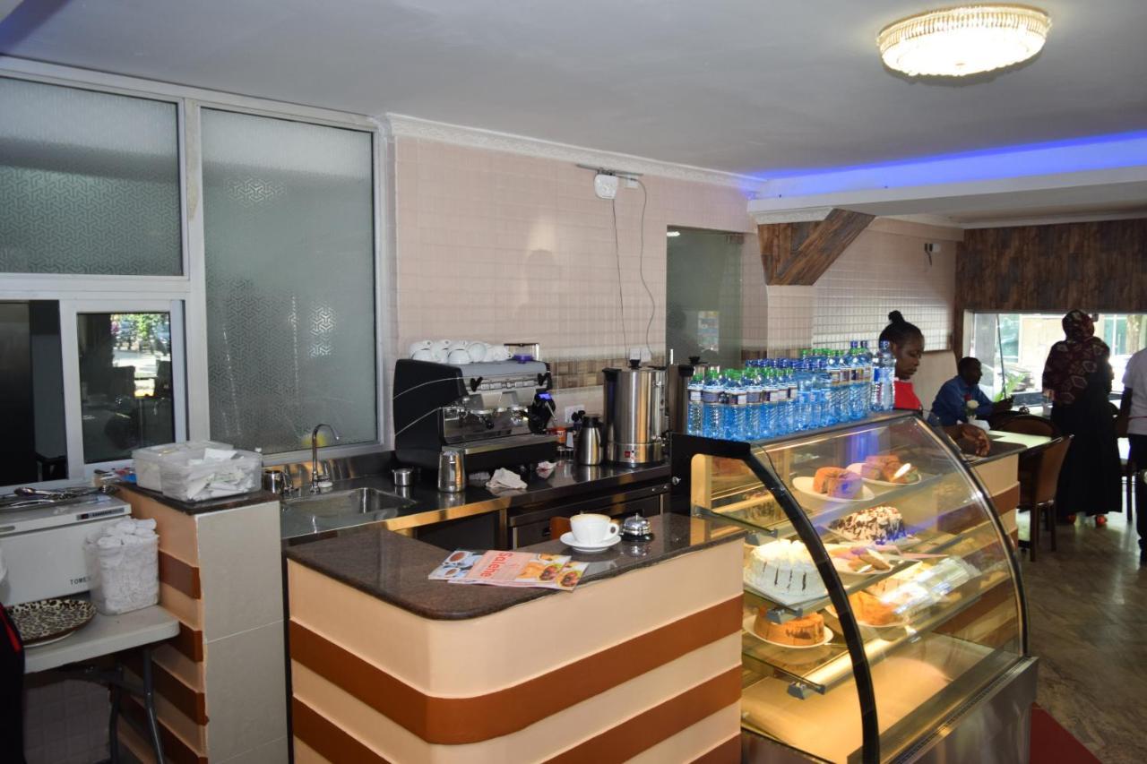 Hotel Salehe Safaris