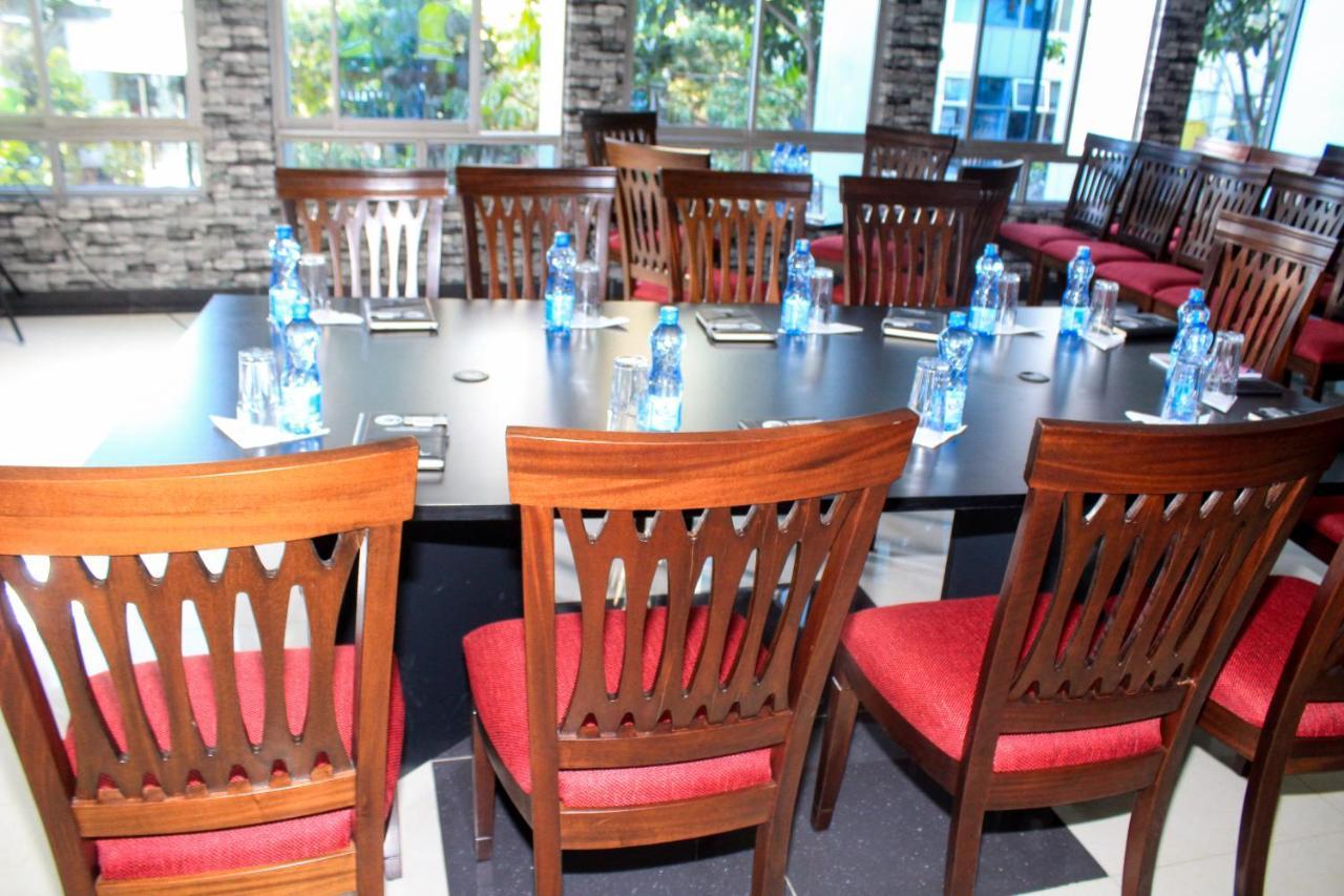 Hotel Salehe Safaris 3*