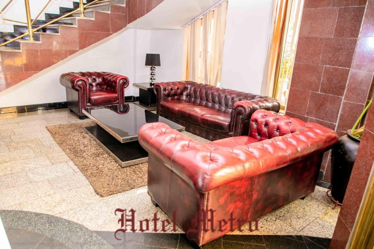 Metro 3*