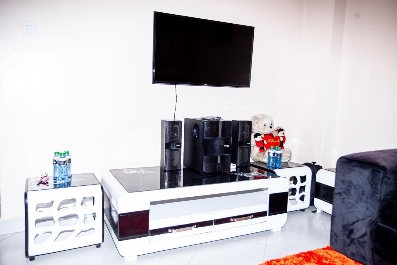 Jj Homes - Podium Heights Apartment