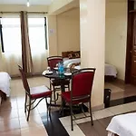 Ngara Riverside Lodge