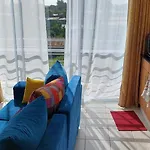 Cosy Studio With Swimming Pool, Free Parking