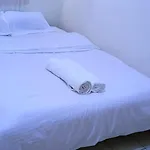 Lux Suites Roverpark Apartment South B