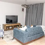 Lovely 1 Bedroom Apartment In Parklands, Nairobi