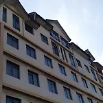 Plus254 Hotel