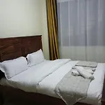 Lux Suites Wawazi Court Apartments