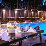 Saggys Suites Hotel & Spa