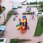 Lovely 3 Bedroom With A View Of The Park