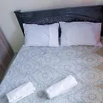 Lux Suites Nataliz Apartments Utawala