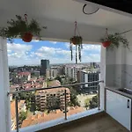 Fluted Nest 16Th Floor Wood Avenue- Yaya Centre Kilimani