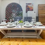 Lovely Studio Rooms In Runda, Astar Homestays