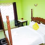 Exquisite 1Bedroom Located In Garden Estate, Thome