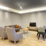 Elite Residence- 2Br 9Th Floor