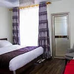 Modern Executive Apartment Near Yaya Centre