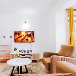 Azania Jay Homes Opposite Movenpick Hotel