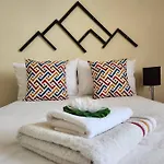 Fully Furnished 3Br Master Ensuite Penthouse