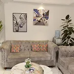 Keynateproperty Studio Apartment With Netflix