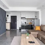 1Br Apartment With Gym, King Bed ,City Views And Prime Location