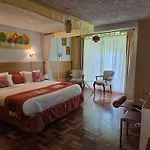 Spurwing Guest House