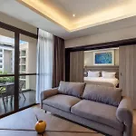 Trademark Suites At Enaki Town