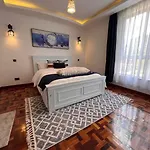 Charming Luxury Condo With Pool In Kileleshwa