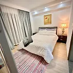 Sidiki Condo, A Warm Cost Apartment With The River Views