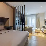 Lifestyle Studio Apartment Escada 101 With Balcony