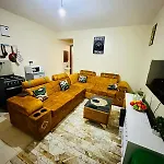 Nuna House