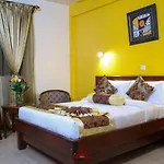 Hennessis Hotel