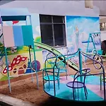 Your City View Escape -Charming Home Near Yaya Centre