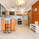 1Br Apartment - Heated Pool - Rooftop - Gym - Free Parking - Netflix - 55 Inch Tv