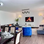 Roseville Suites