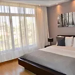 Suite Life Serviced Apartments