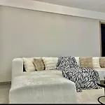 Voyage Ease One Bedroom Apartment Near Jkia Sgr